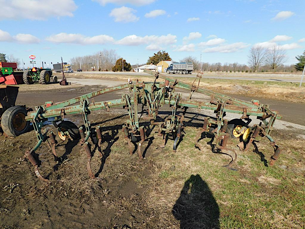 JD FM Cultivator
