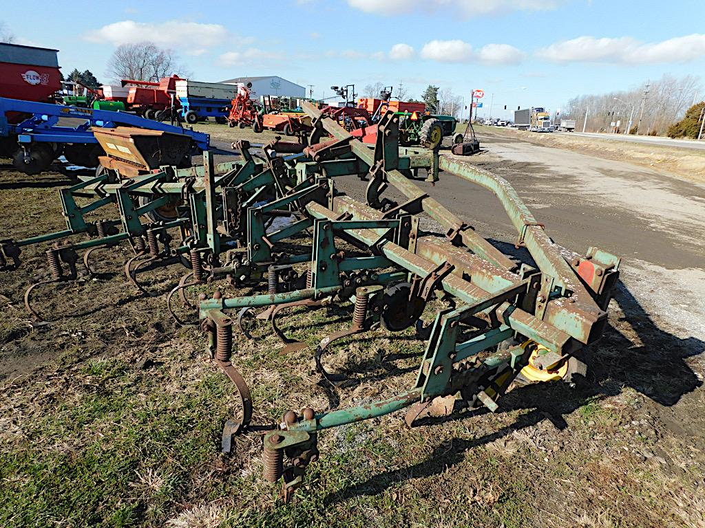 JD FM Cultivator