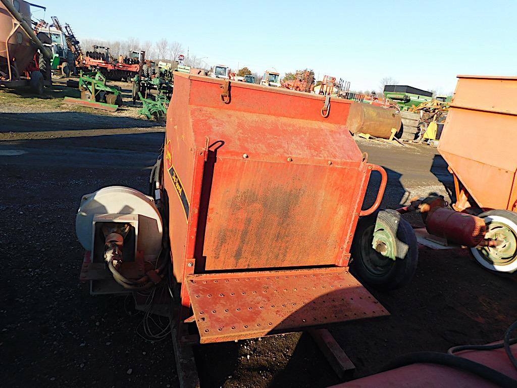 Gandy air spreader
