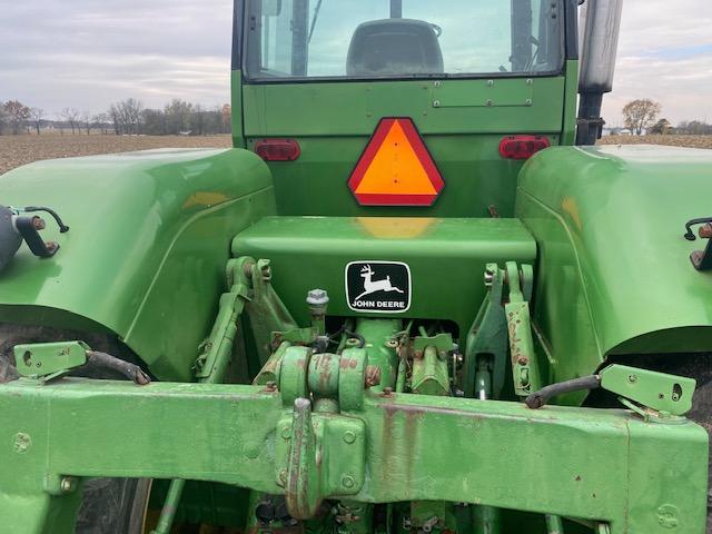 John Deere 8640
