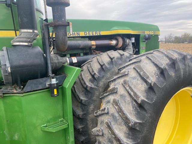 John Deere 8640