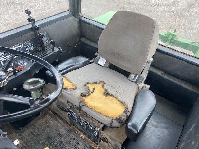 John Deere 8640