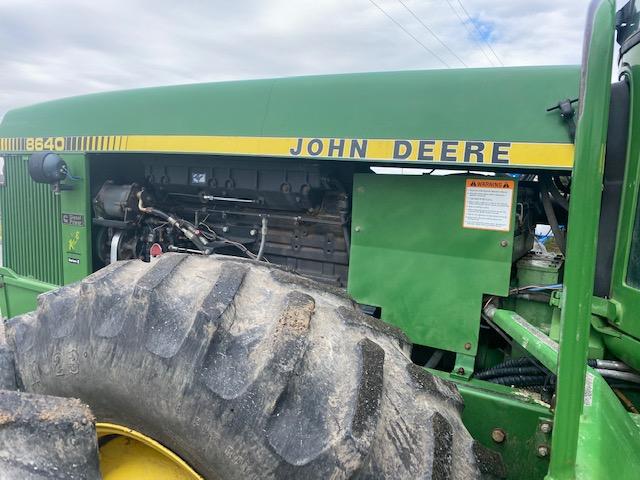 John Deere 8640
