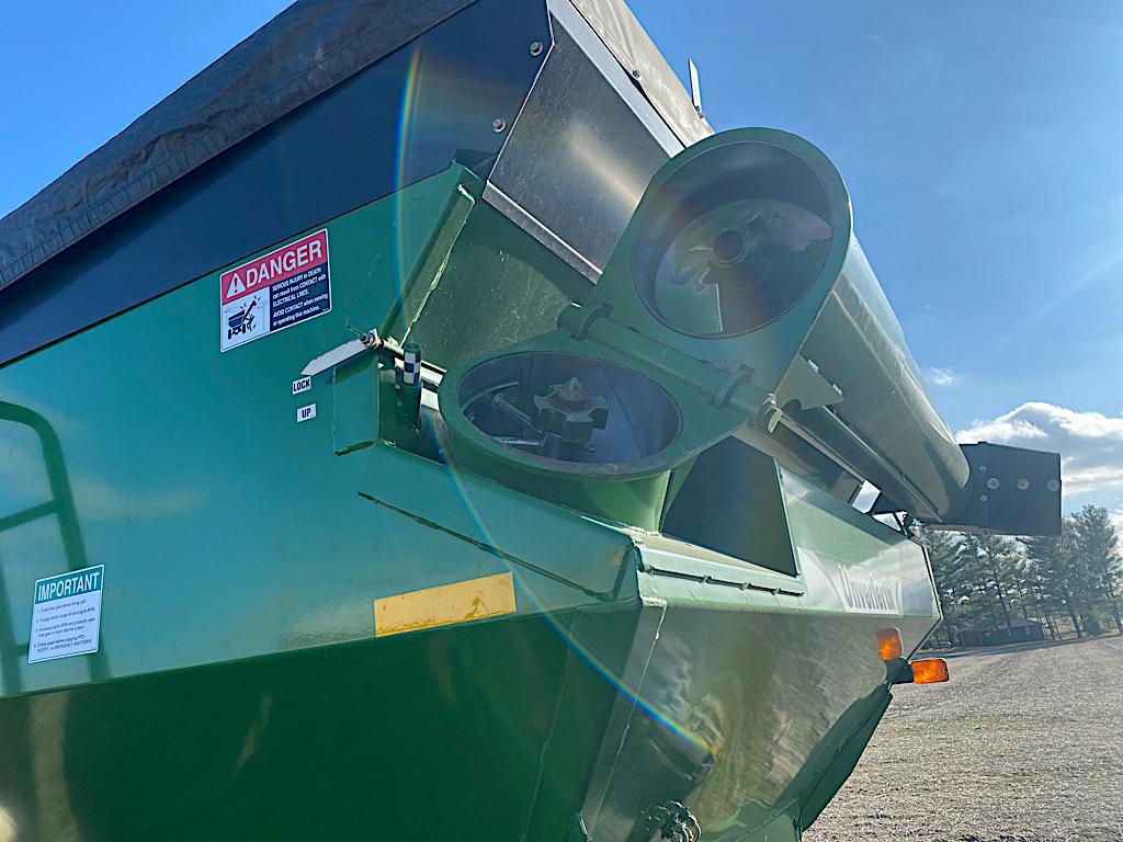 Unverferth 5000 Grain Cart