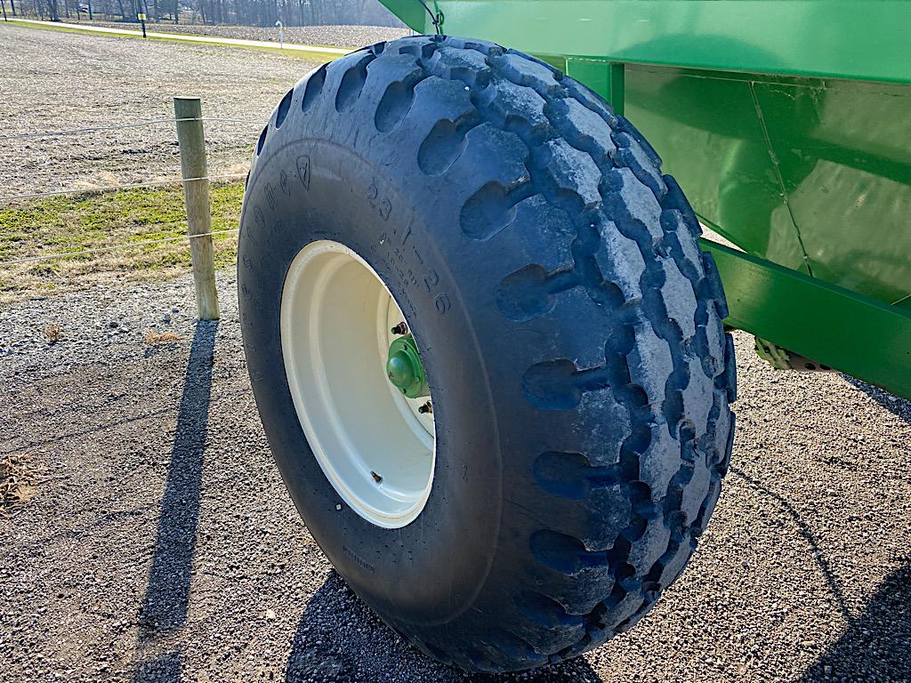Unverferth 5000 Grain Cart