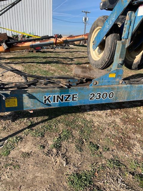 Kinze 2300 Planter