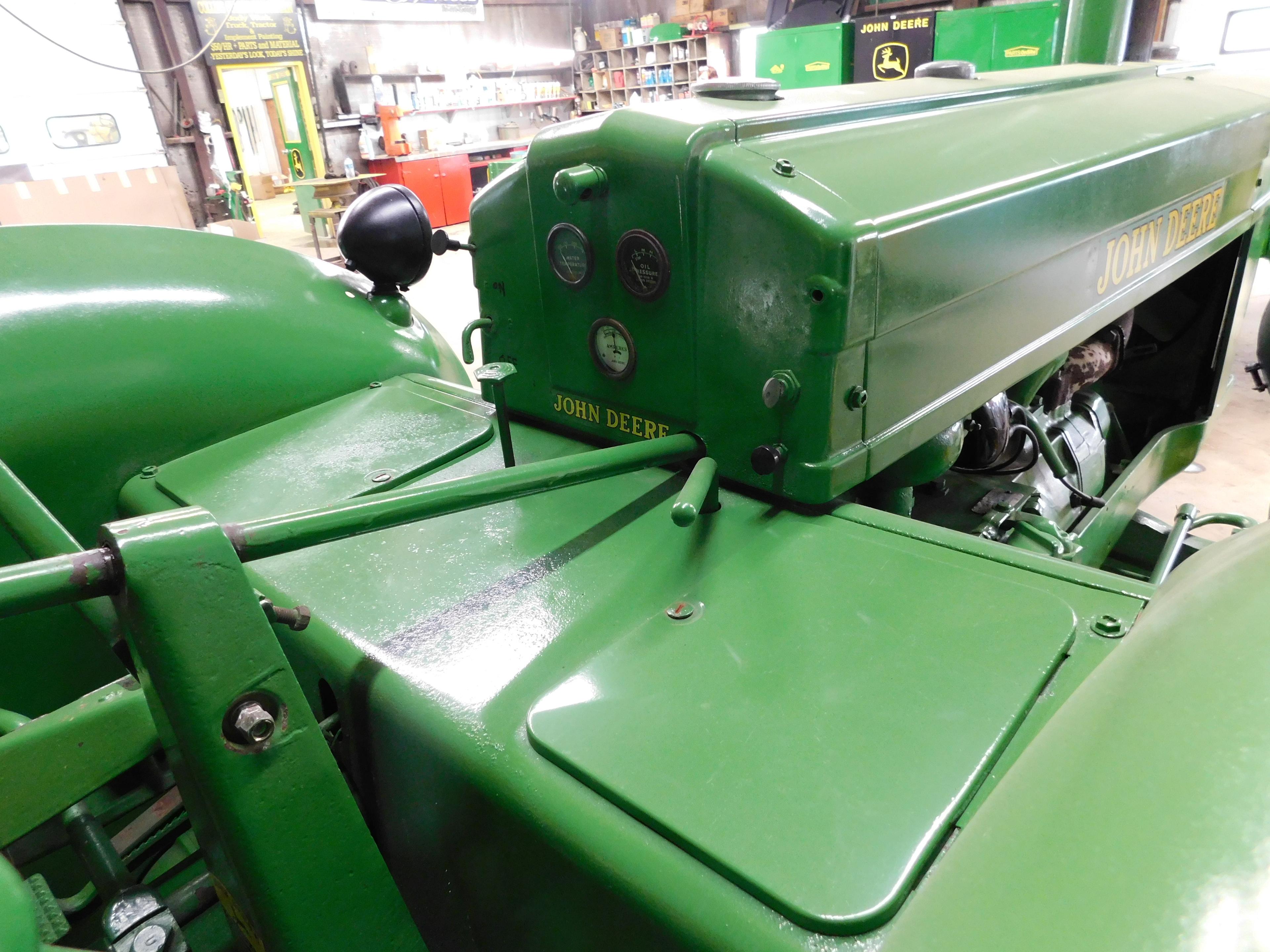 JD AR TRACTOR