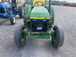 2001 JOHN DEERE 1070
