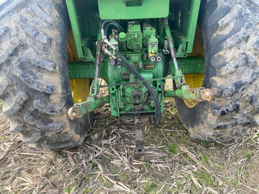 1973 JOHN DEERE 4230 W/ 148 LOADER