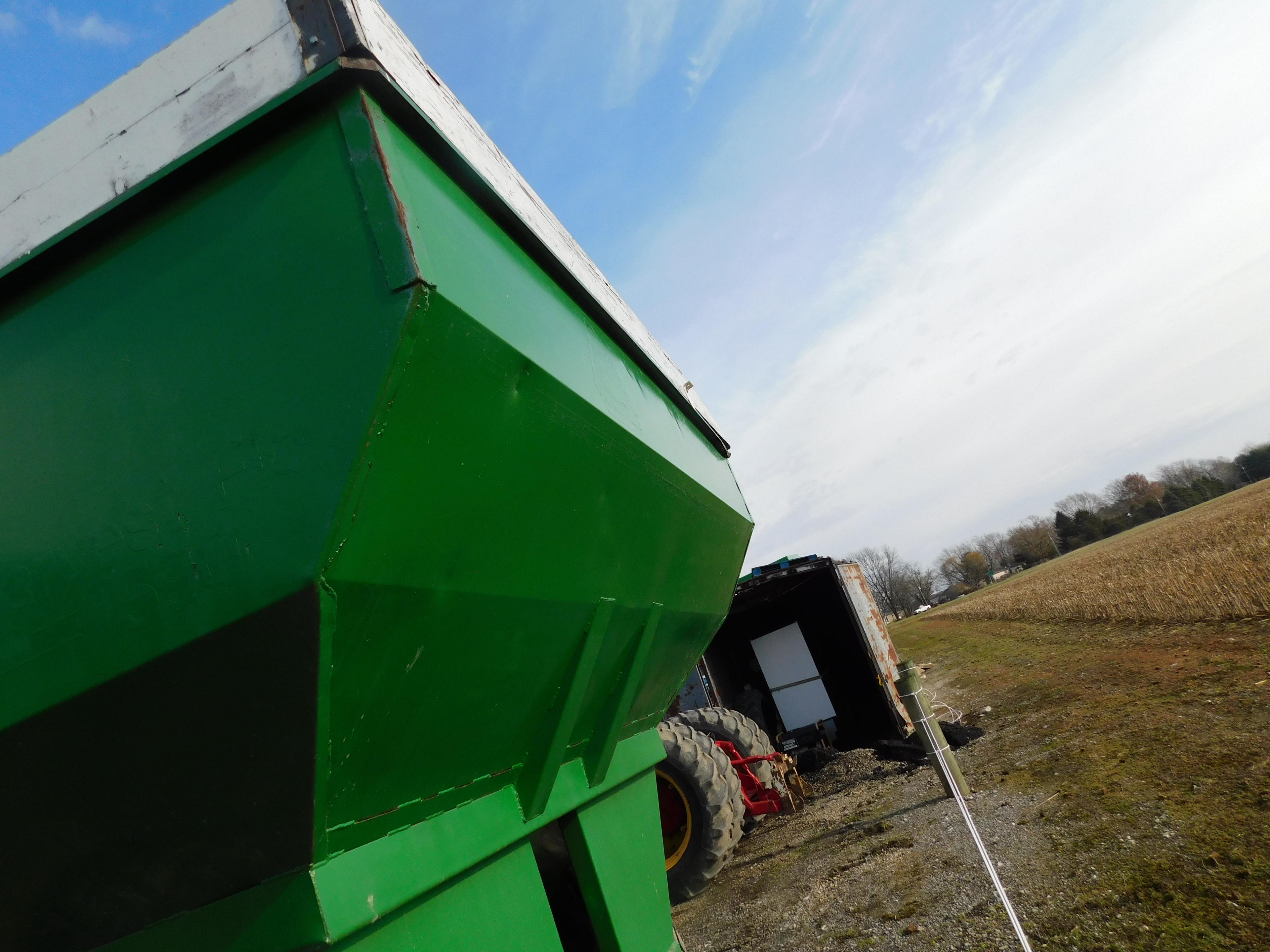 HARVEST FLOW GRAIN CART