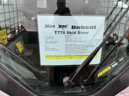 24 BOBCAT T770 SKID STEER