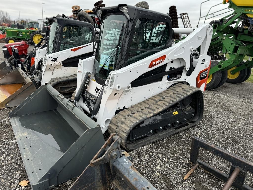 24 BOBCAT T770 SKID STEER