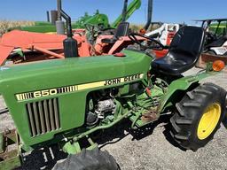 88 JD 650 COMPACT UTILITY