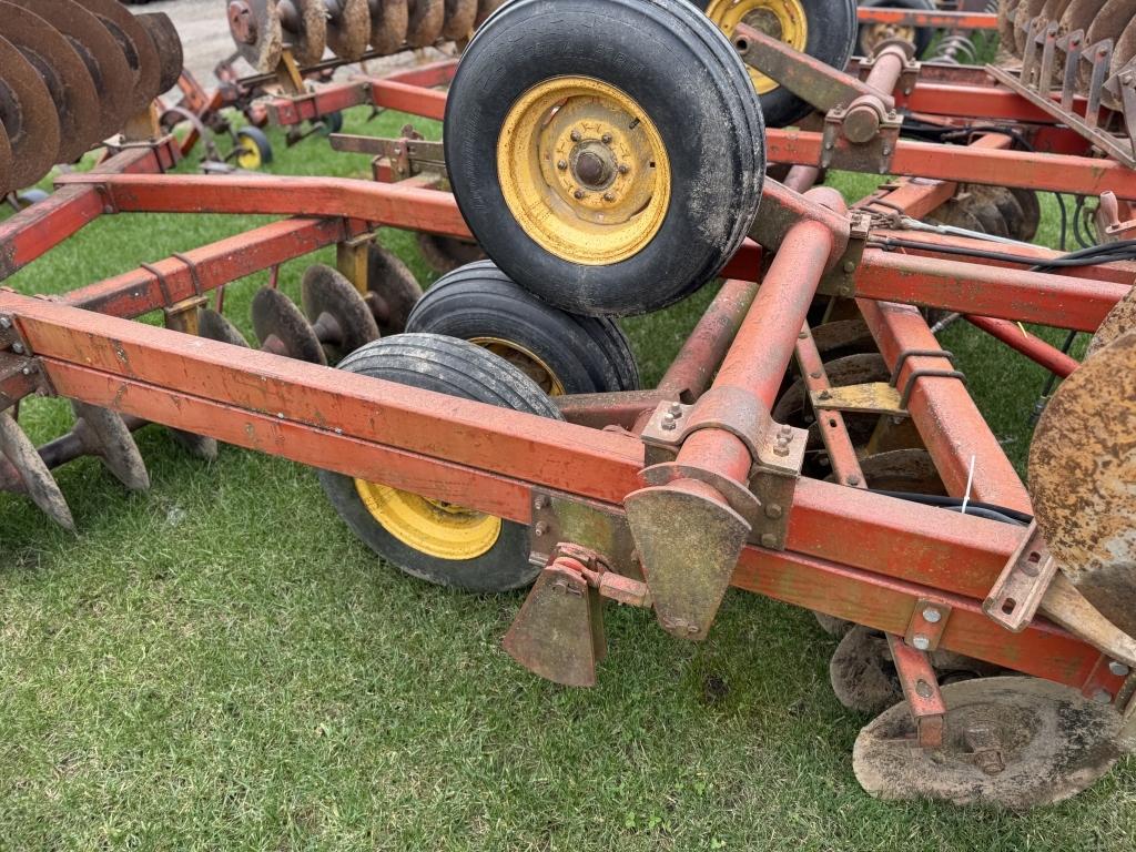 KEWANEE 1020 HYDRAULIC FOLD DISC