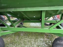 GREEN GRAVITY WAGON WITH 12 TON GEAR