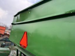 GREEN GRAVITY WAGON WITH 12 TON GEAR