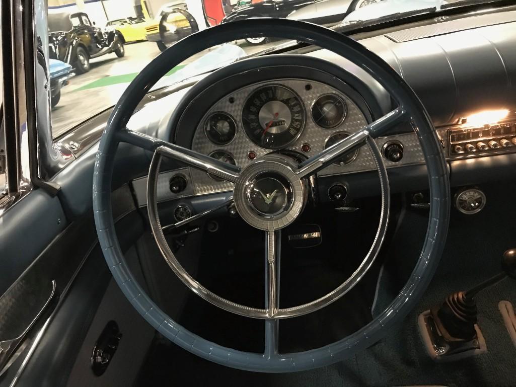 1957 Ford Thunderbird
