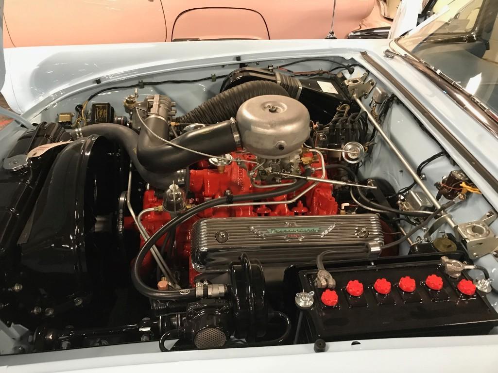 1957 Ford Thunderbird