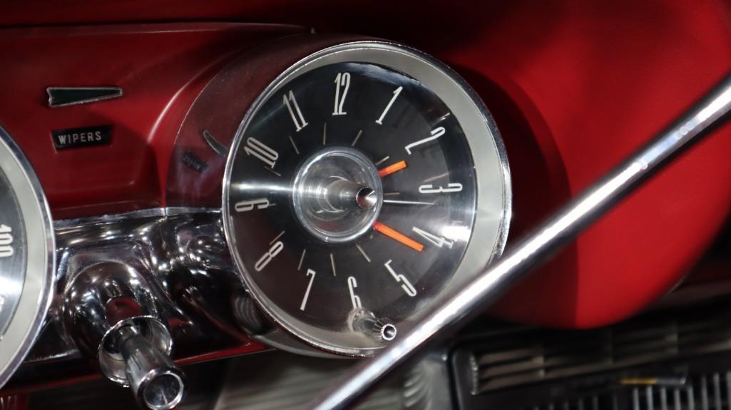 1962 Ford Thunderbird