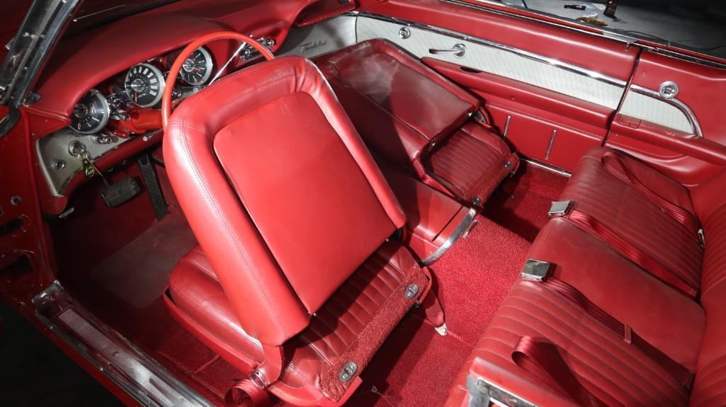 1962 Ford Thunderbird