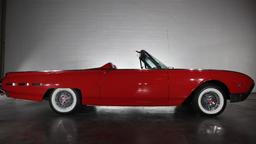 1962 Ford Thunderbird