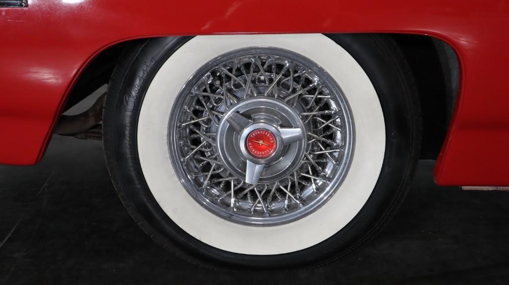 1962 Ford Thunderbird