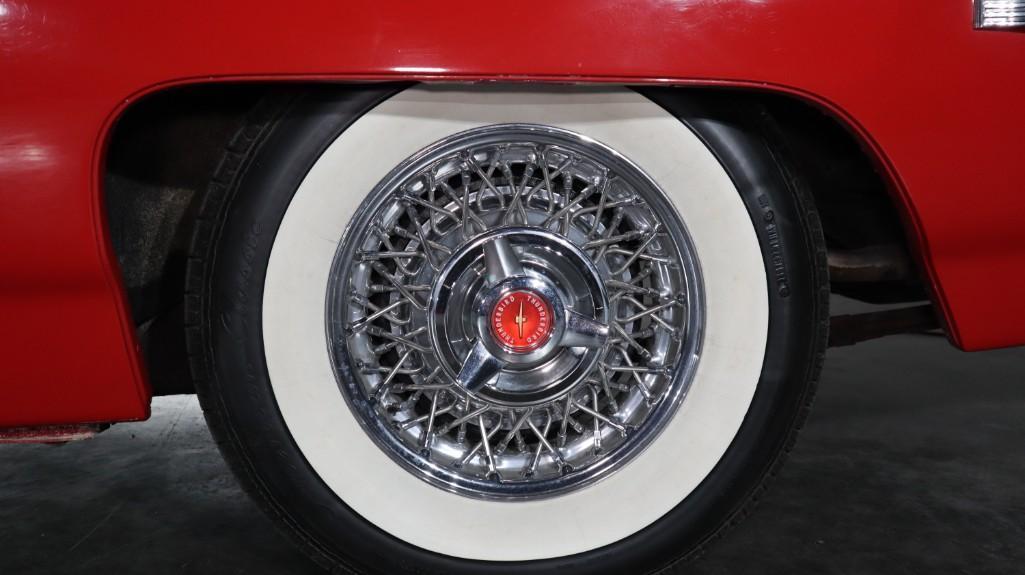 1962 Ford Thunderbird