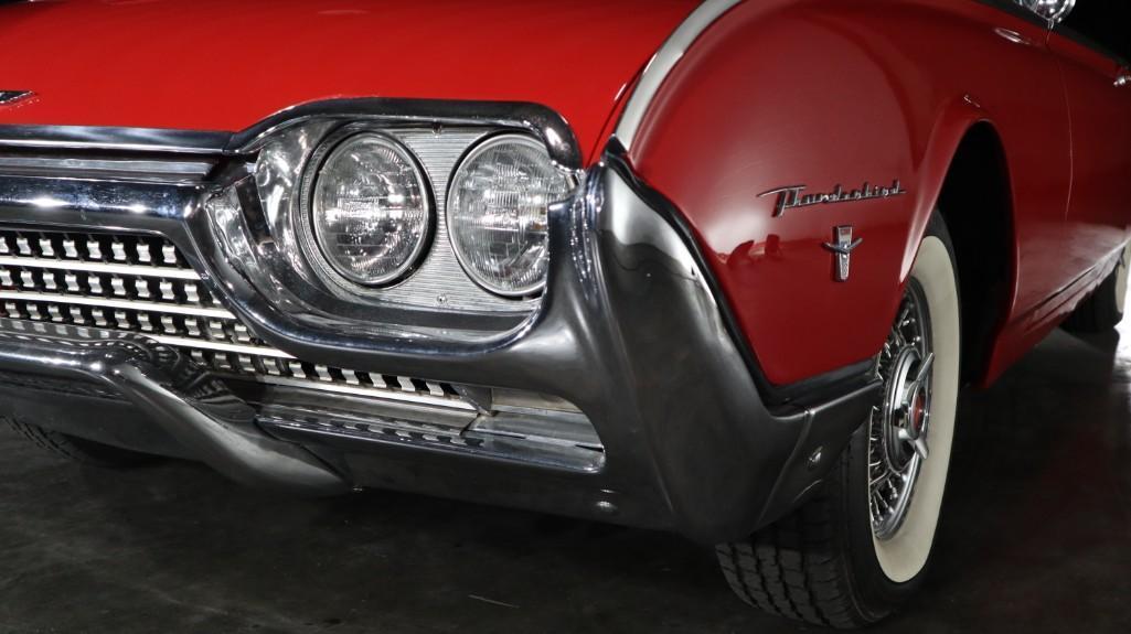 1962 Ford Thunderbird