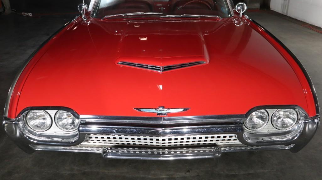 1962 Ford Thunderbird