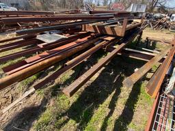 Bundle of misc pipe & metal