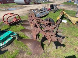 Center Bottom Plow 3 point