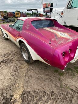 1976 Corvette Stingray runs good, needs some work