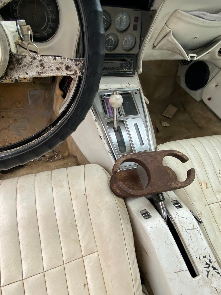 1976 Corvette Stingray runs good, needs some work