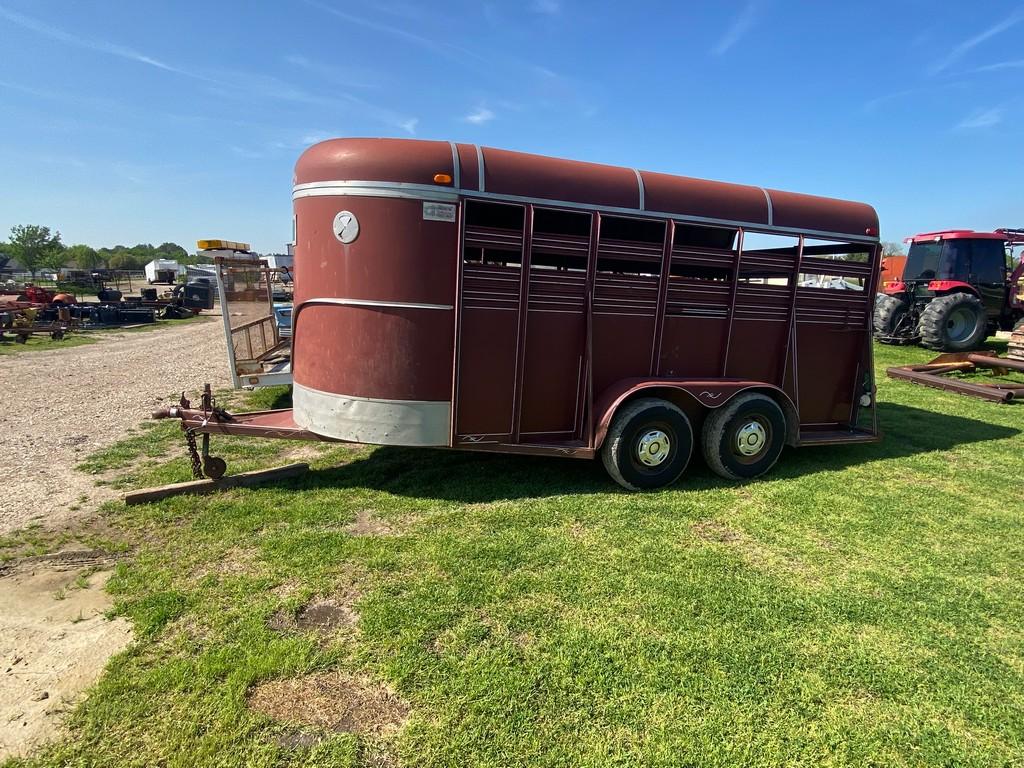 1990 16' Bonanza Stock Trailer with split gate has registration papers