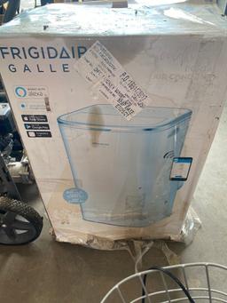 Fridgedaire Portable AC unit 13,000 BTU