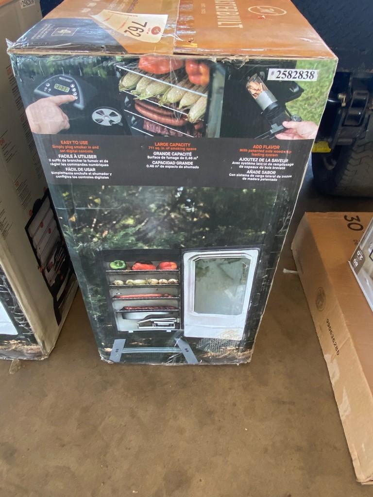 Masterbuilt Digital Electric Smoker