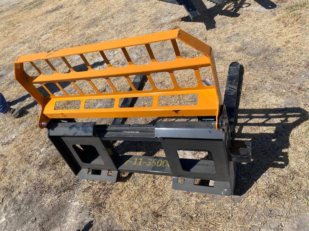 New Quick Attach Skid Steer Pallet Forks Lift