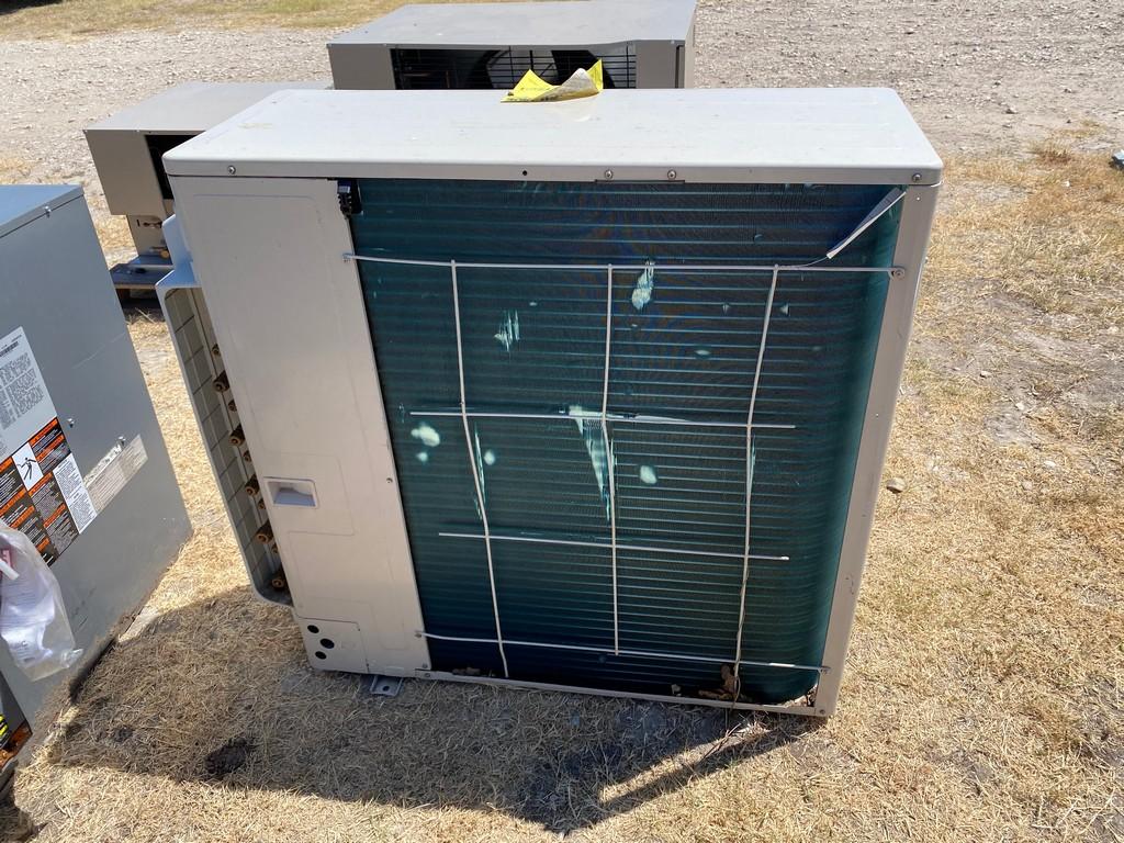 Fujitsu HFI Outdoor AC Unit