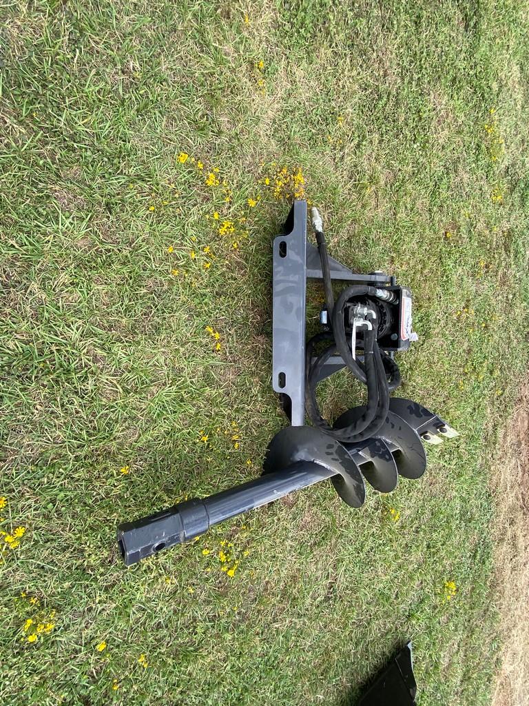Wolverine Min Skid 36" Quick attach Auger with 12" Bit