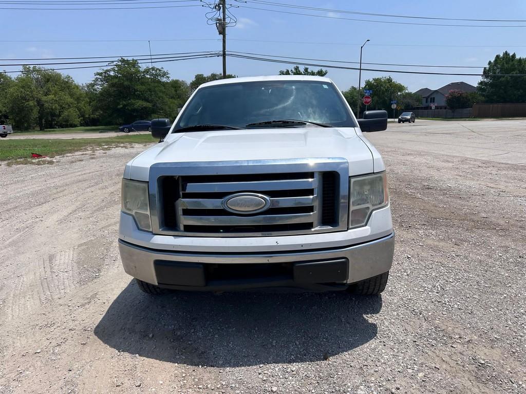 2009 Ford F150 XLT Crew Cab runs and Drives very Good 216 K Clean title 4.6 V8