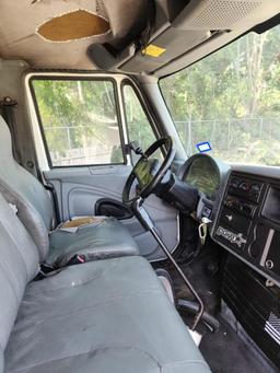 2003 internacional de 466 Navistar good runs truck