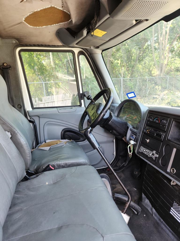 2003 internacional de 466 Navistar good runs truck