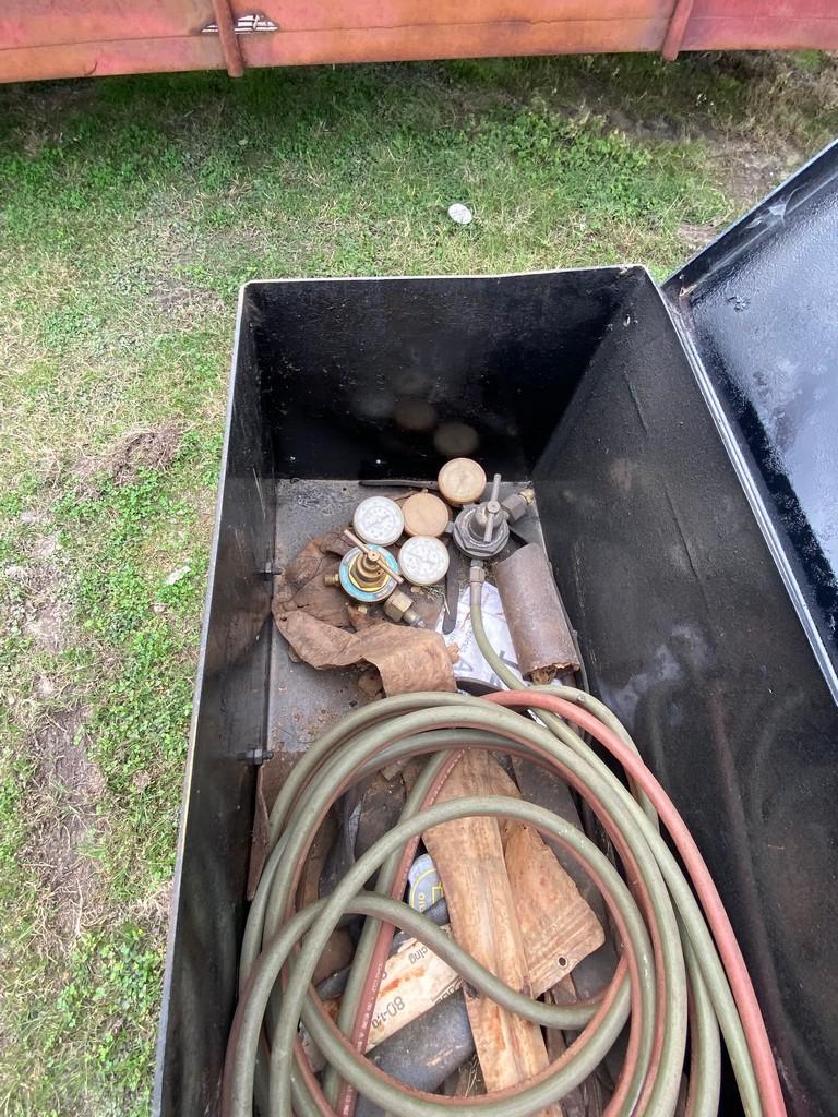 Lincoln Gas Welder, Leads,bottles,runs but will not weld