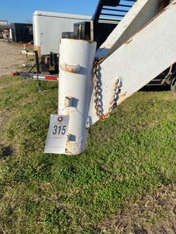 16ft. Gooseneck dual axle Horse trailer no title has registration papers