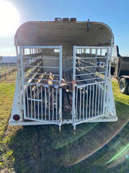 16ft. Gooseneck dual axle Horse trailer no title has registration papers