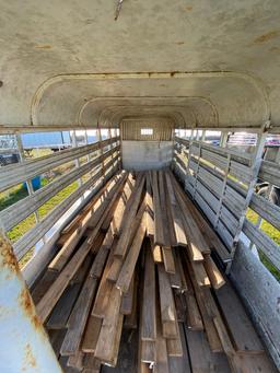 16ft. Gooseneck dual axle Horse trailer no title has registration papers