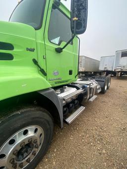 2016  Mack Day Cab 261K 10 Speed Transmission Mack MP8 Motor runs & drives alluminum 22.5 Wheels