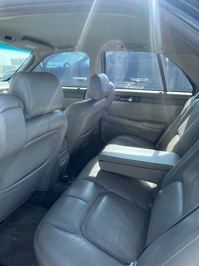 1998 Cadillac Seville, Runs & Drives Clean Title