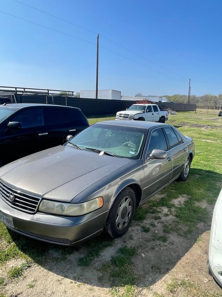 1998 Cadillac Seville, Runs & Drives Clean Title
