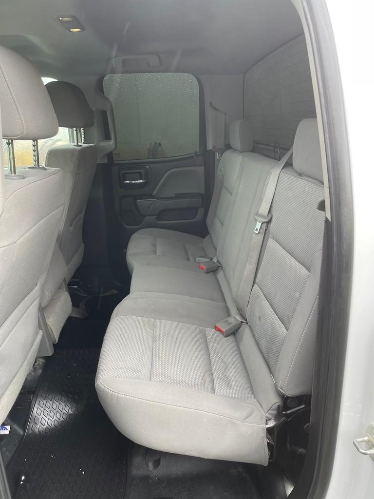 2016 Chevy Silverado Crew Cab 4WD 169K Miles runs & drives clean title